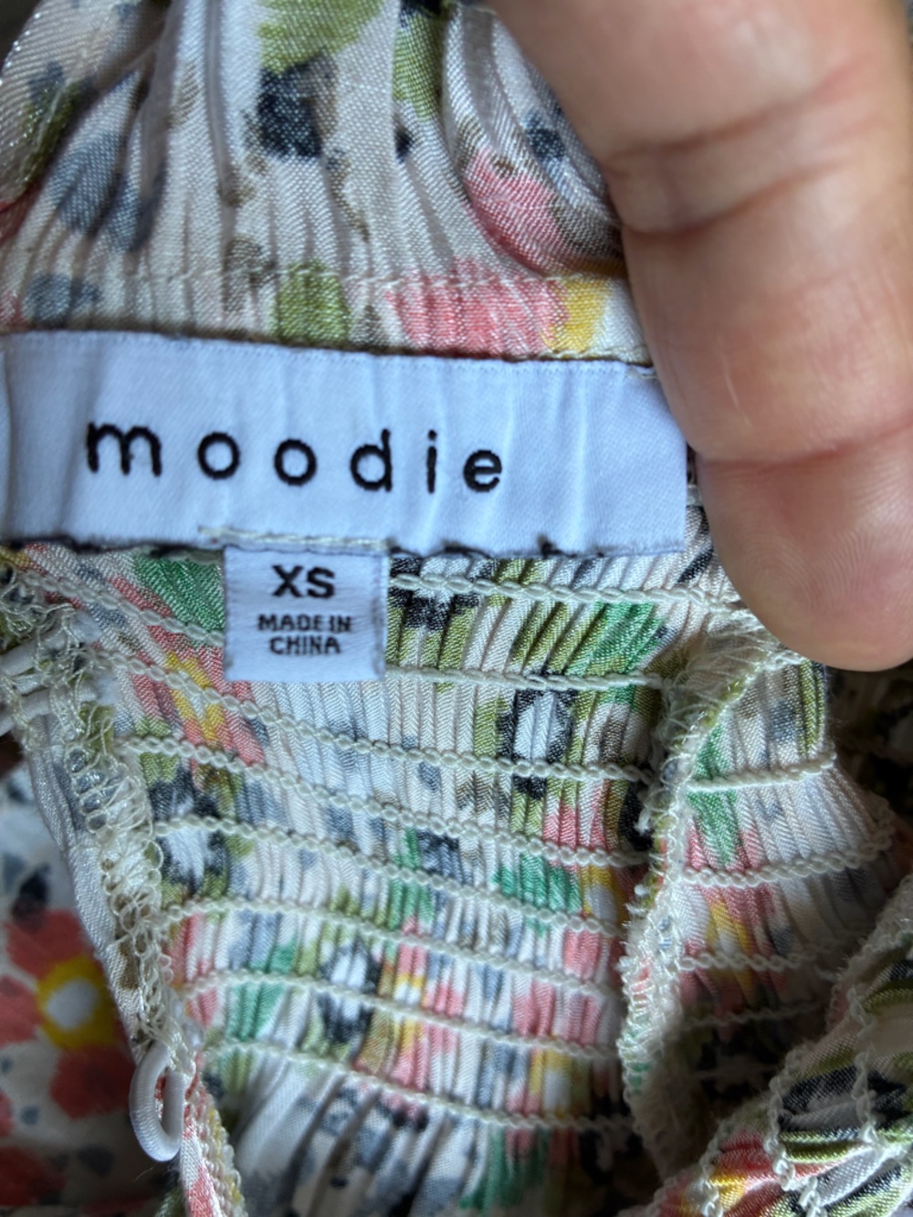 Women's Moodie Floral
Smocked Neck Blouse XS Boho Cottagecore Flutter Sleeve Top - Picture 3 of 14